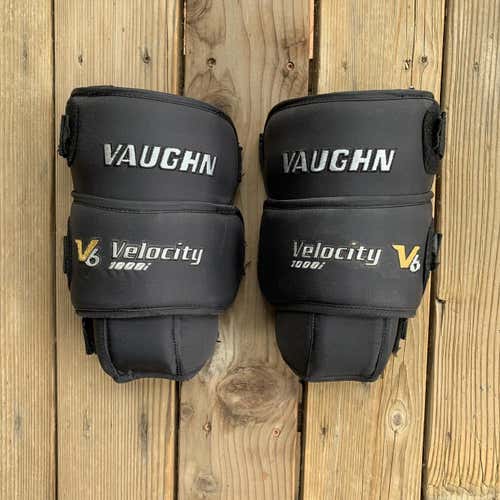 Used Vaughn V6 1000i Knee Guards Intermediate