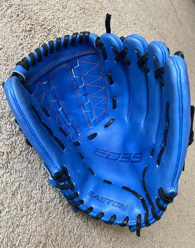 Barely Used! Just Out of Wrapper!! Easton ED39 Edwin Diaz Professional Reserve Series 12" RHT