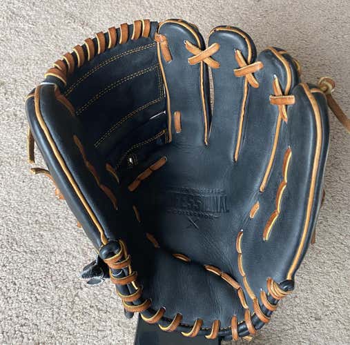 Barely Used!  Just Out of Wrapper!  Easton 2020 PCH-D45 Professional Collection 12" RHT