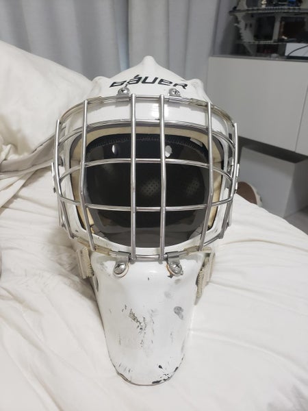 Used Senior Bauer 950X Goalie Mask