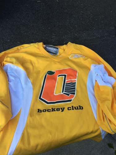 Adult Medium Reebok Jersey