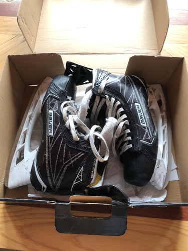Used Bauer Supreme 1S EE (Extra Wide) Pro Stock Size 9 Hockey Skates