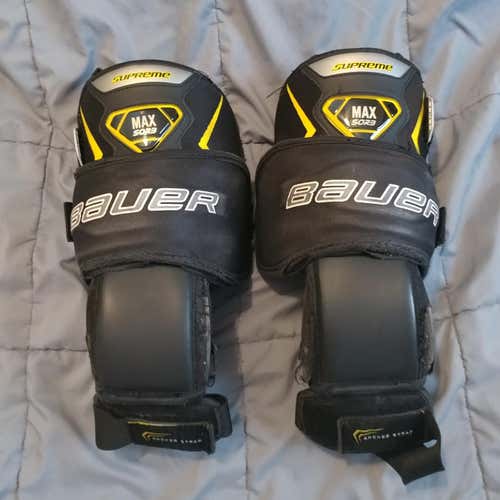 Used Senior Bauer Supreme Goalie Knee Protectors