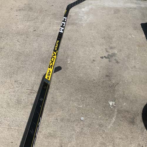 New Right Handed Super tacks AS2 Mid  Hockey Stick