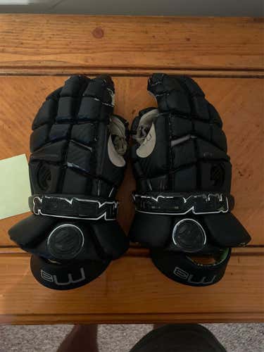 Black Used Player Maverik M3 12" Lacrosse Gloves