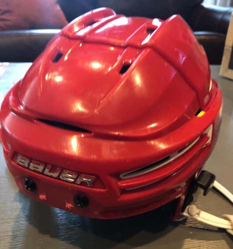 Red Bauer Re-Akt 100 Helmet Red w/White Inserts (Sr. Small)