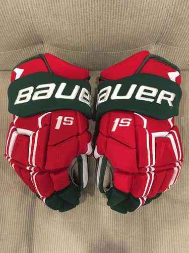 PRO STOCK Bauer Supreme 1S Hockey Gloves New Jersey Devils Retro 14"