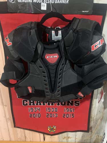 New Senior Large CCM RBZ 130 Shoulder Pads
