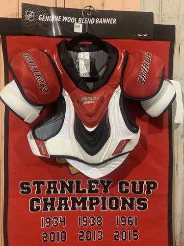 New Junior Medium Bauer Vapor X800 Shoulder Pads