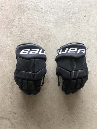 Black Used Junior Bauer Supreme 150 Gloves 13"