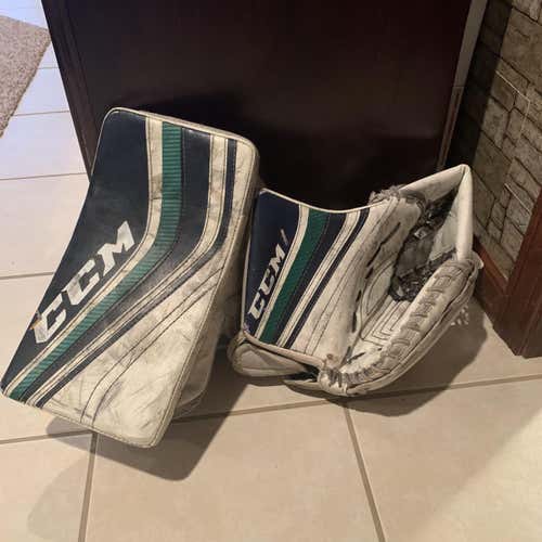 Blue Junior Regular CCM R1.5 (NEGOTIABLE)