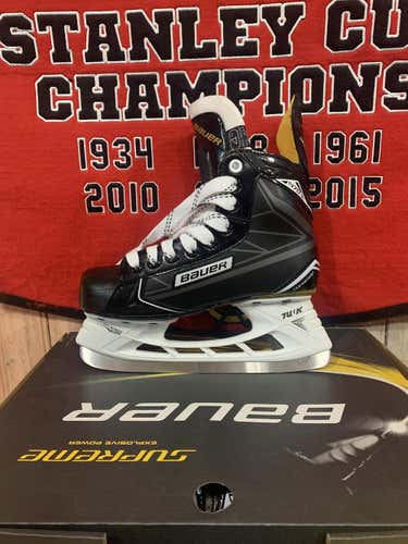 Junior New Bauer Supreme S170 Hockey Skates Size 4