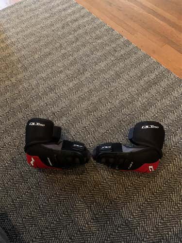 Senior Small CCM QuickLite 250 Elbow Pads
