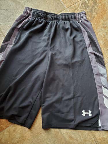 Black Used Youth Large Under Armour Shorts