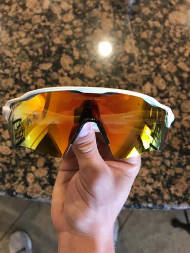 White Men's One Size Fits All Oakley Radar EV Sunglasses