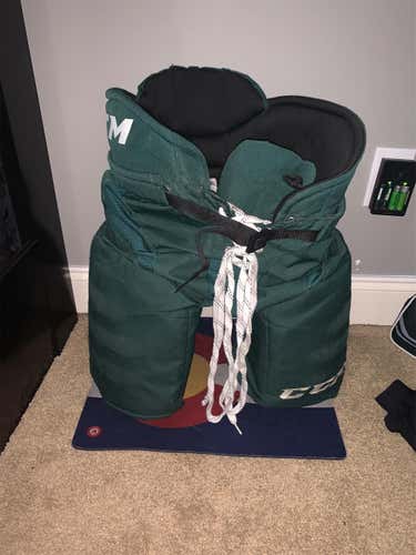 Senior Medium CCM HP30 Hockey Pants