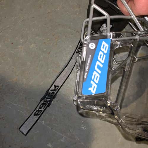 New Medium Bauer Hybrid Cage