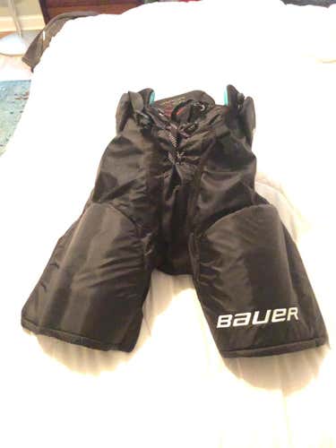 Black  XL Bauer vapor x800 lite  Hockey Pants