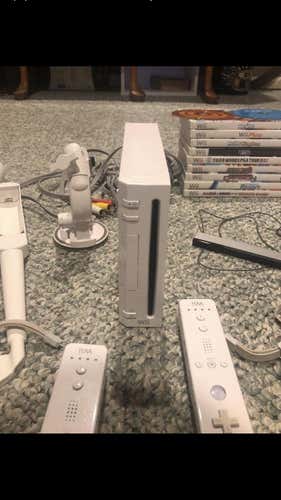 Nintendo Wii Console & Games