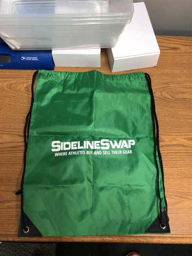 Brand New Green SidelineSwap Cinch Bag