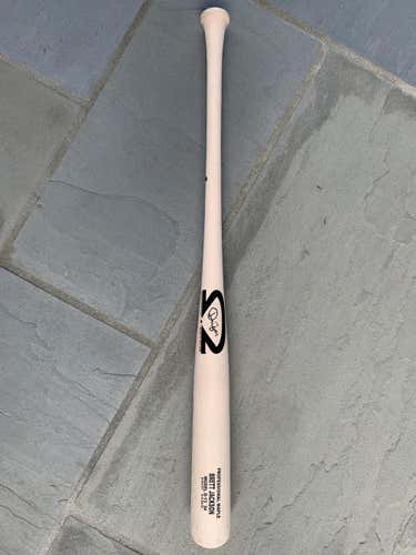 New Dinger D-13 Bat 34"