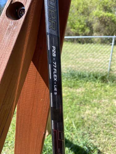 New Bauer Right Handed Supreme 2S Pro Hockey Stick