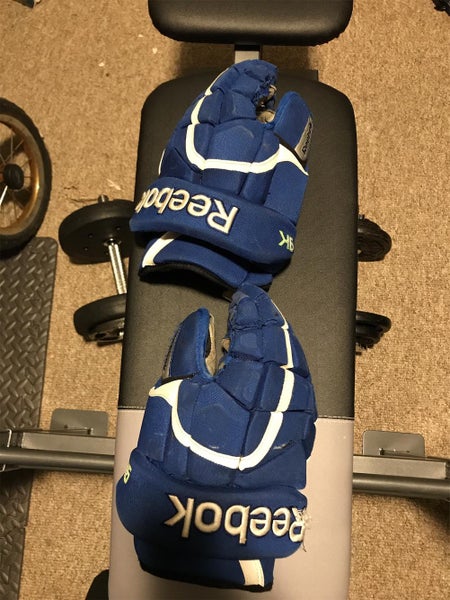Blue Used Reebok 9k 14" Gloves