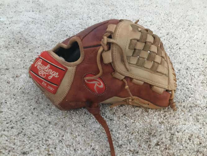 Used Rawlings Right Handed Gold Glove Elite Baseball Glove 12"