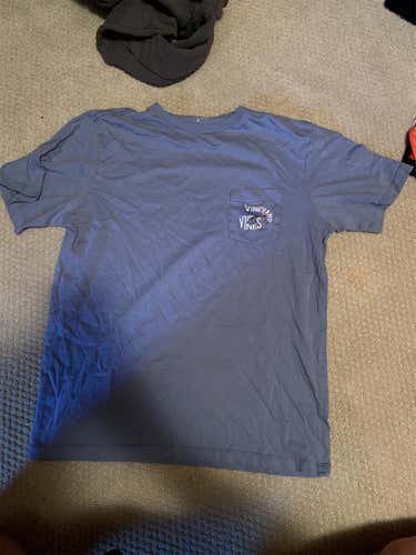 3 Vineyard Vines shirts USA Crawfish T-shirt