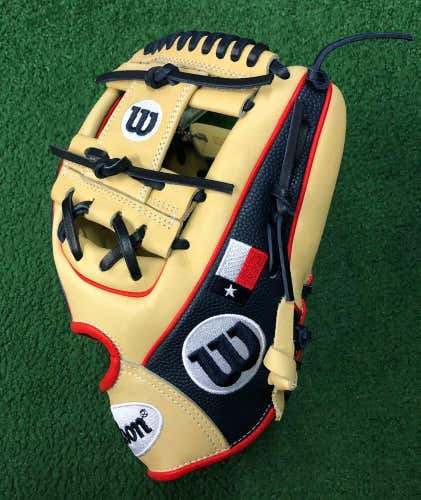 Wilson A2000 11.5" TEXAS Edition SuperSkin Infield Baseball Glove