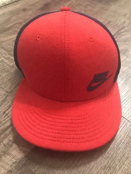 NEW Nike SnapBack Hat (Red/Navy)