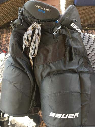 Black Junior Used XL Bauer Nexus 800 Hockey Pants