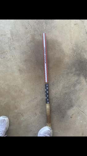 Used Under Armour Shaft