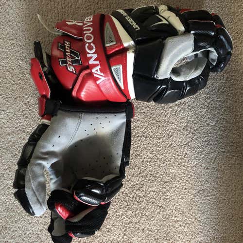 Vancouver Stealth Used Player Glove