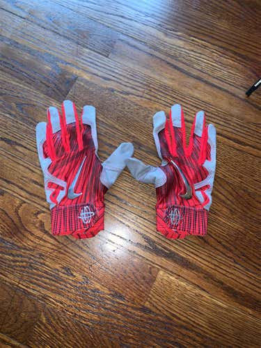 Medium Nike Huarache Elite Batting Gloves