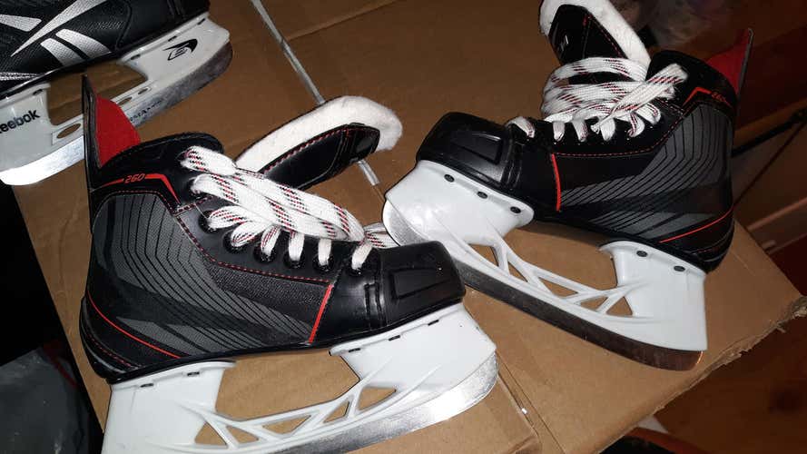 Junior Used CCM JetSpeed 260 Hockey Skates D&R (Regular) Size 1