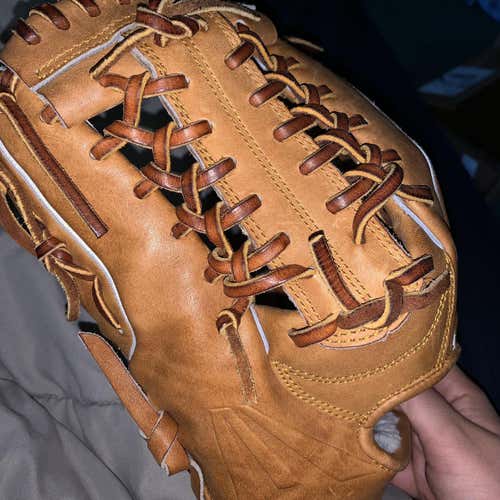 Easton Small batch 11.5"