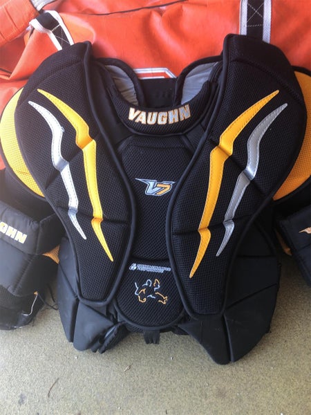 Used XL Vaughn V7 XF Int Goalie Chest Protector