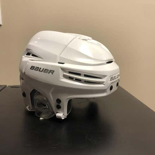 Large Bauer Re-Akt 100  Helmet - White