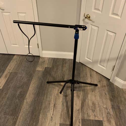 SKLZ V-TEE Batting Tee