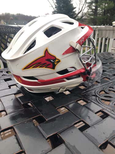 CALVERT HALL LACROSSE VARSITY HELMET Used Goalie Cascade R Helmet
