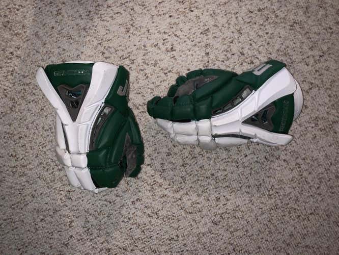 Jacksonville Lacrosse Team Issued Maverik Rome RX3 Gloves