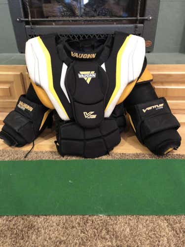 Used Large Vaughn Ventus LT98  Goalie Chest Protector