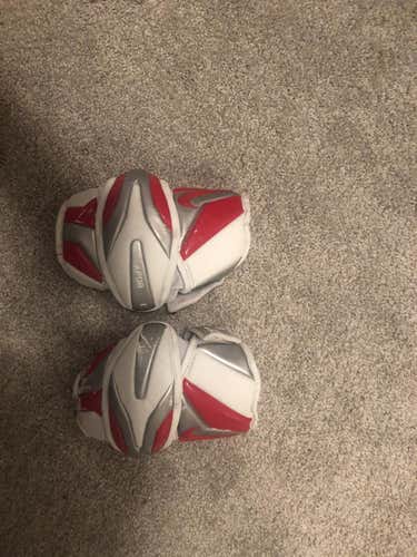 Used Large Nike Vapor Elite Arm Pads