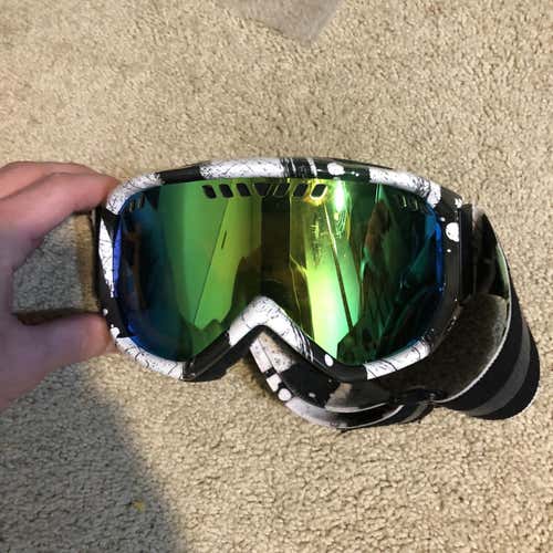 Black Men's Smith Large Ski Goggles