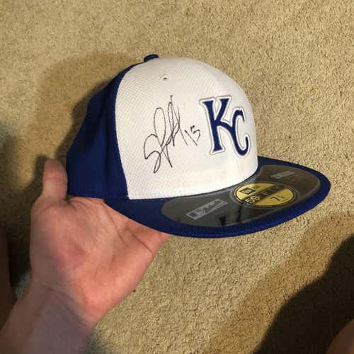 World Series MVP Signed (Salvador Perez) New Era Hat