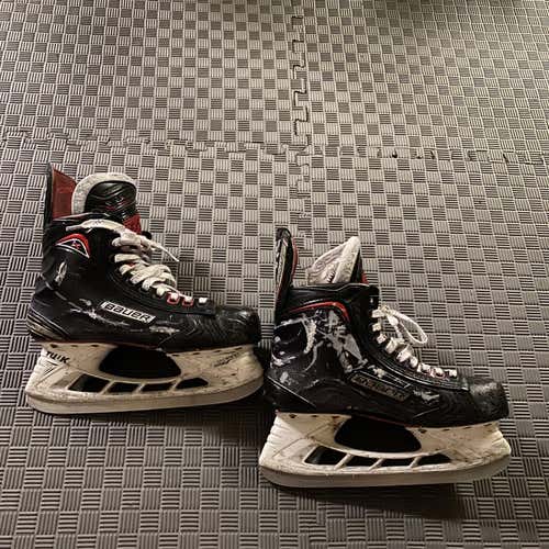 Used Bauer Vapor 1X D&R Size 7.5