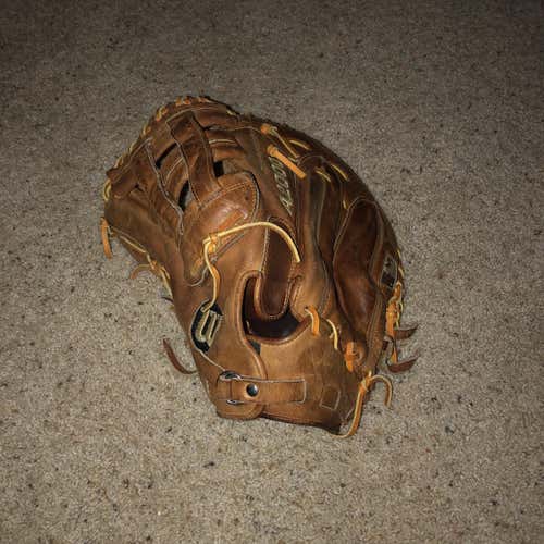 Used First Base A2000 12.5" Baseball Glove