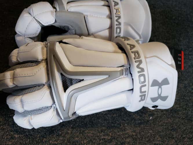 White New Player Under Armour BioFit 2 Lacrosse Gloves Medium