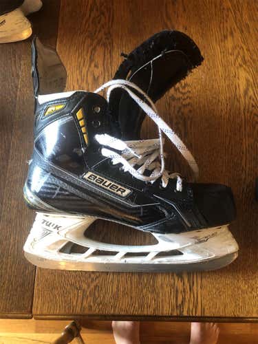 Used Bauer Supreme MX3 E&W (Wide) Pro Stock Size 10 Hockey Skates